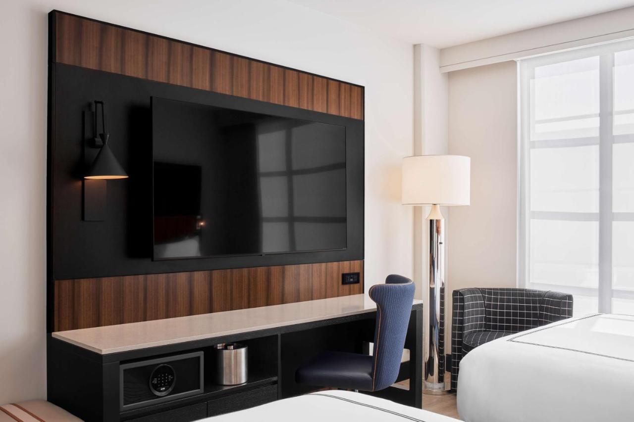 The Godfrey Detroit, Curio Collection By Hilton Hotel Exterior foto