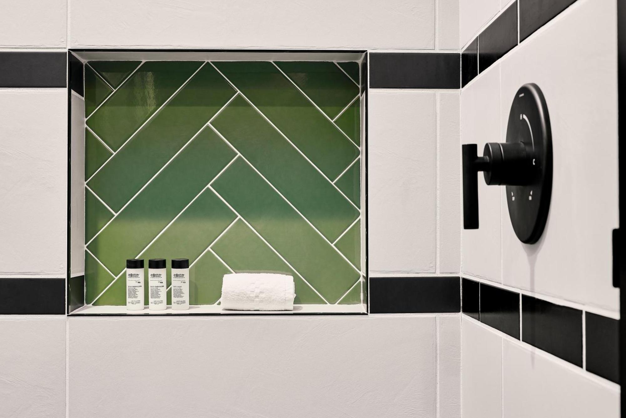 The Godfrey Detroit, Curio Collection By Hilton Hotel Exterior foto